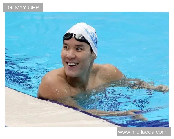 游泳明星的荣耀与挑战：从训练到赛场的成长之路